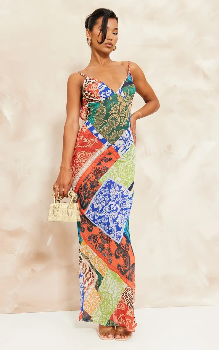 Robe longue style patchwork multicolore fleuri à dos nu et bretelles